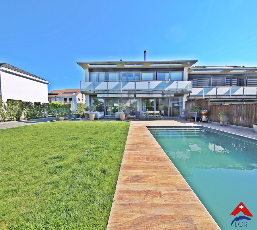 Magnifique villa 6.5p / 4 chambres + bureau / 3 SDB / jardin et piscine