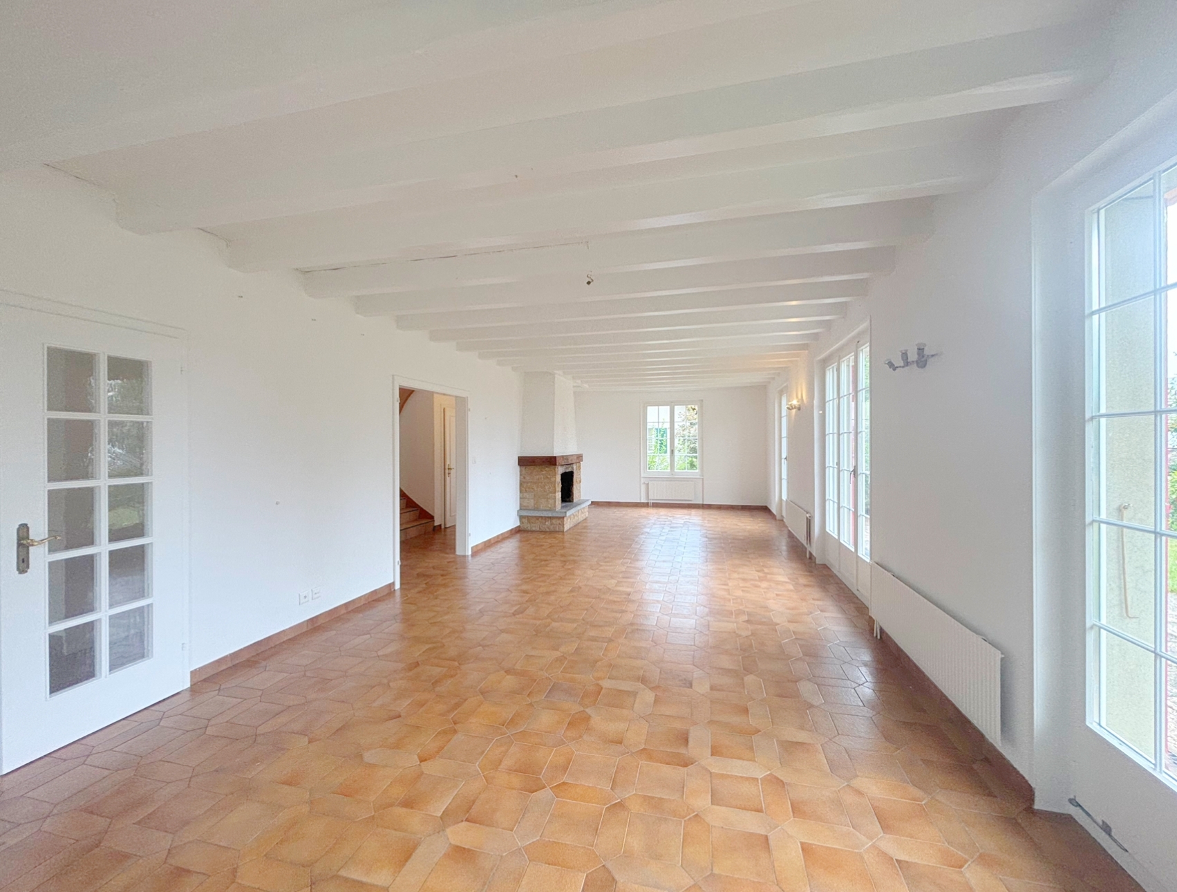Charmante villa rénovée de 5.5P au calme absolu avec une belle vue