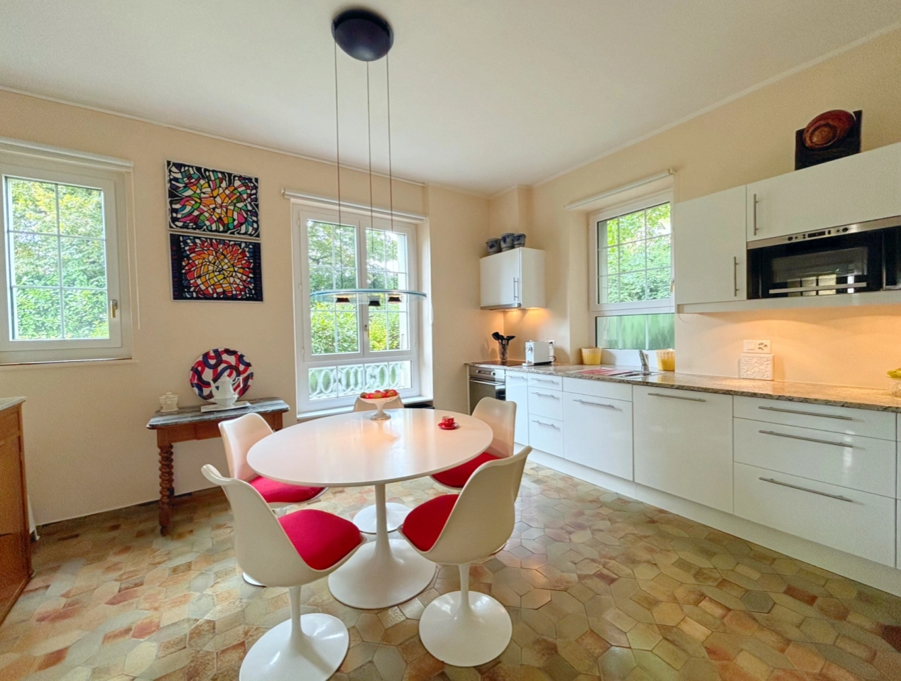 Magnifique appartement de standing 5.5 pièces avec terrasse et jardin