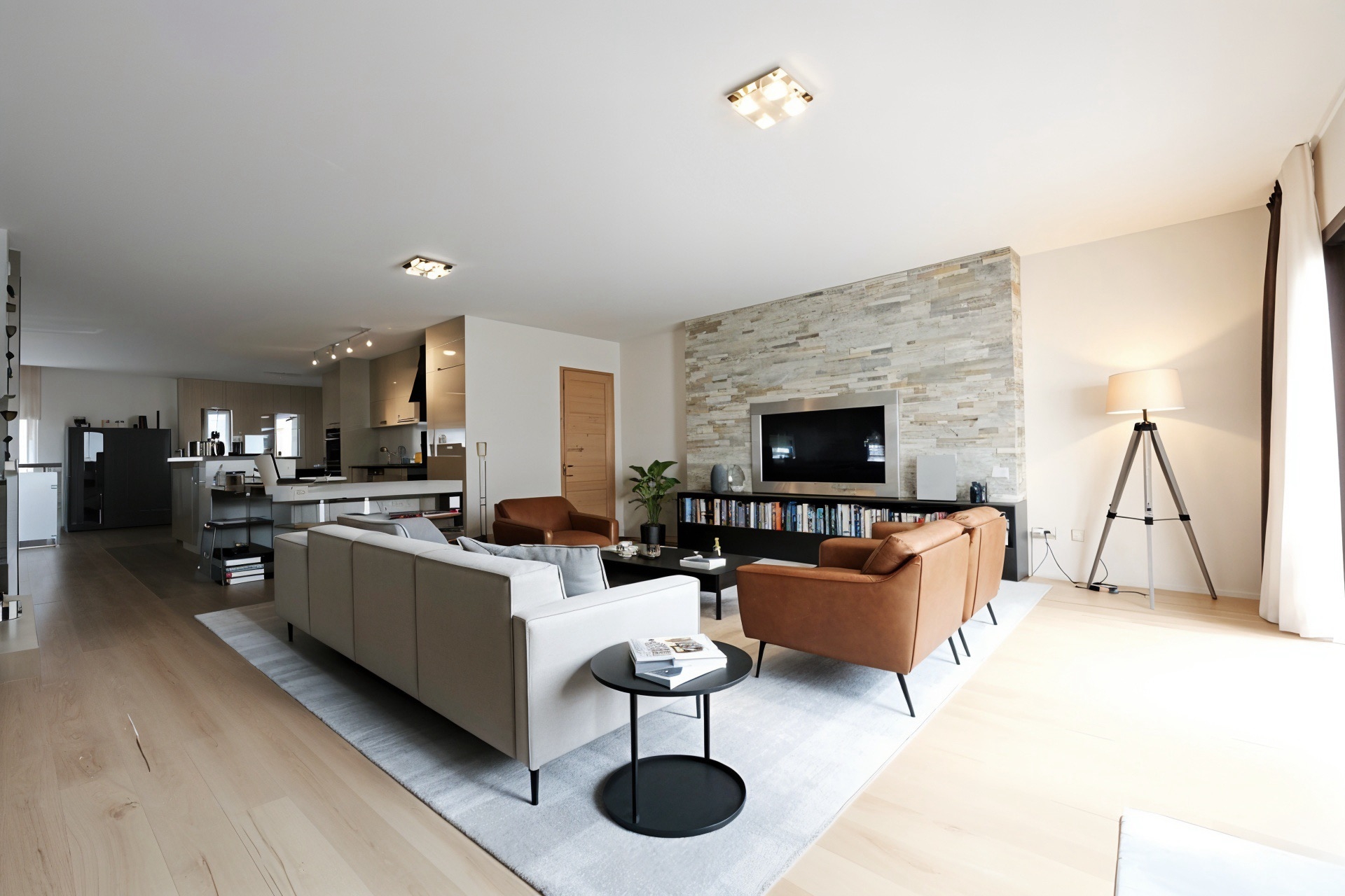 Grande maison familiale avec studio indépendant, espace bien-être et jardin
