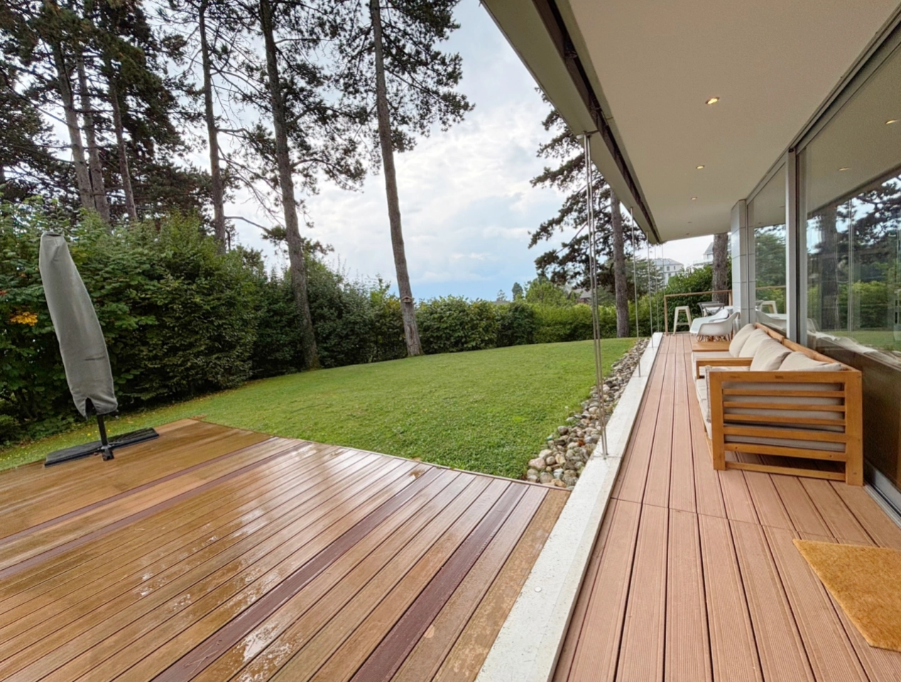 Magnifique appartement moderne de 5.5p au rez-de-chaussée avec jardin et vue sur le lac à Vevey