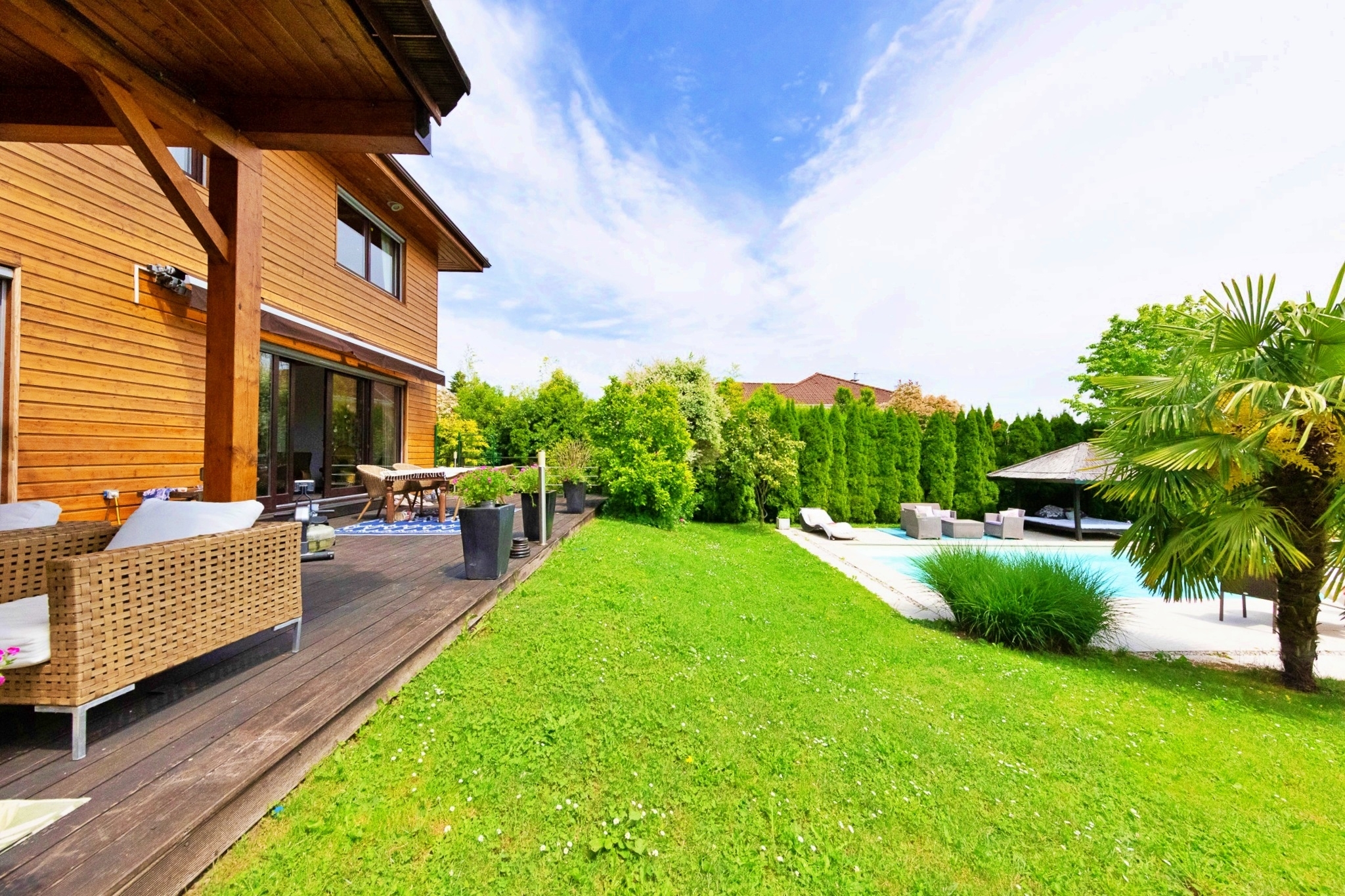 Magnifique villa T6 / 4 chambres / Grand jardin avec piscine et jacuzzi