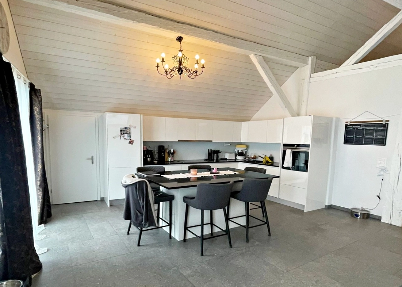 Magnifique appartement 5.5p dans belle maison villageoise à Apples