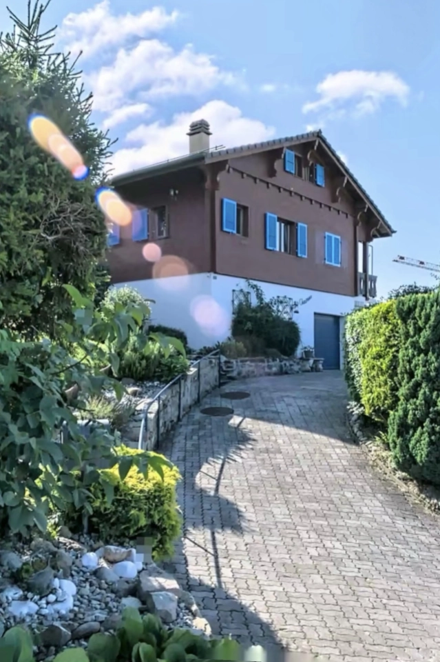 Magnifique maison familiale à St-Légier avec vue sur le lac