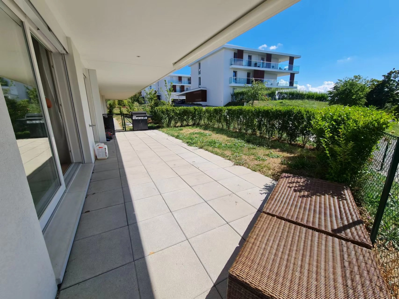 À louer – Bel appartement de 2.5 pièces avec jardin et vue lac au Mont-sur-Lausanne