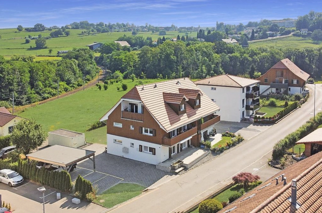 Superbe appartement de 3.5p à Cousset / ferme rénovée