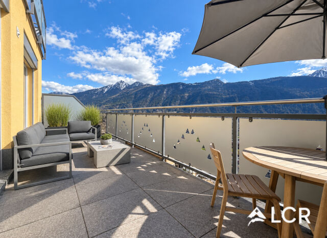 Très belle maison mitoyenne de 5.5 pièces avec vue imprenable