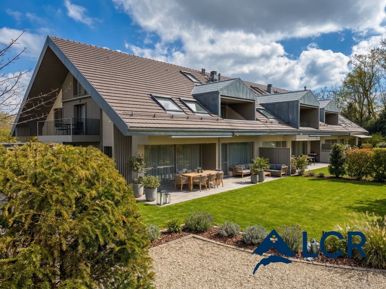 Splendide 4,5 pièces duplex en attique - Vue lac - 5 minutes de Morges — photo 1 of 18