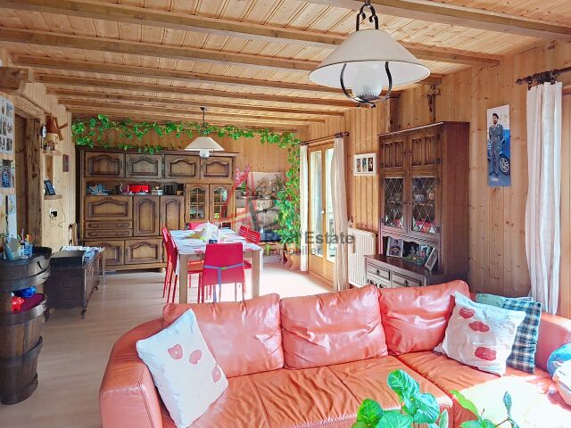 Chalet individuel avec jardin, terrasses et garage à Orsières