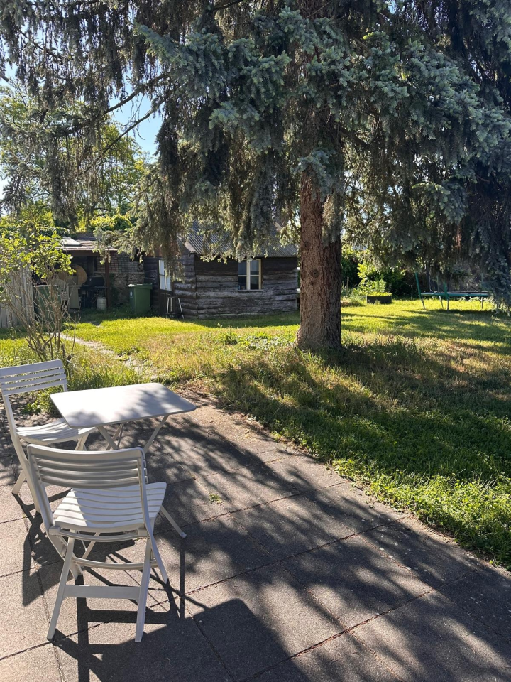 Très bel appartement de 2 pièces avec terrasse et jardin