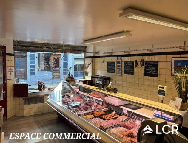 Beau local commercial à Saint-Maurice