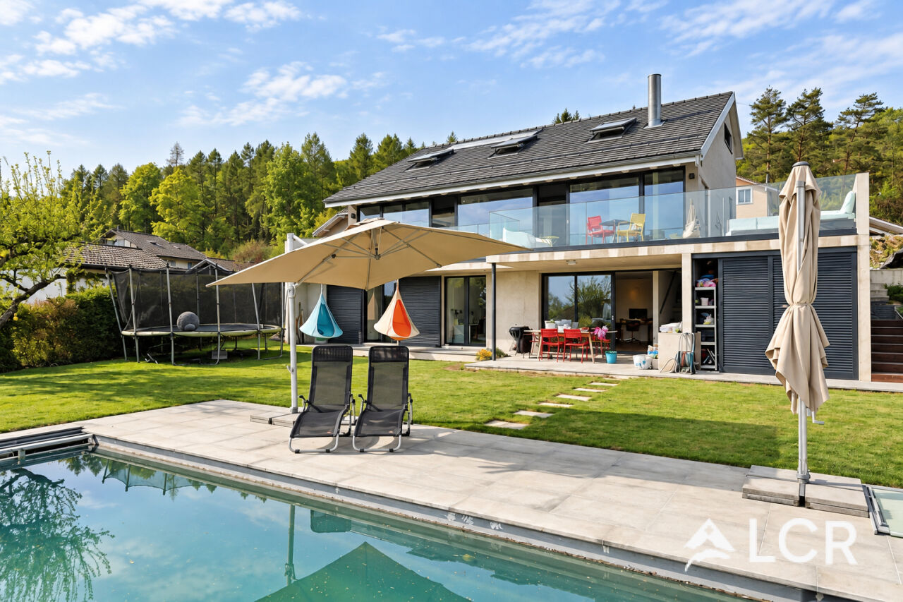 Maison d'architecte - Vue sur le lac et les Alpes - Jardin - Piscine — Foto 1 von 12