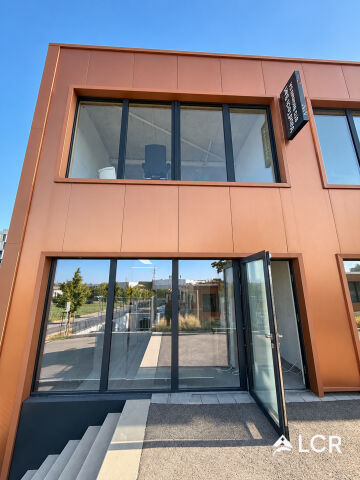 Beau local commercial de 110m2 à Crissier