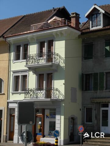 Bel immeuble de rendement / 5 appartements / 2 locaux